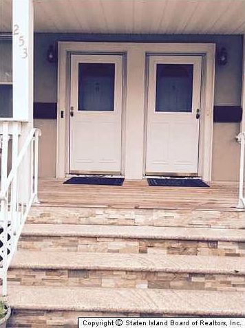 1st image of 253 Brighton St