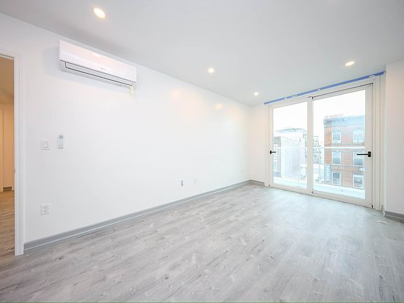 4th image of 5722 7th Ave #406