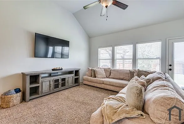 1433 Villa Paloma Blvd — Photo 19