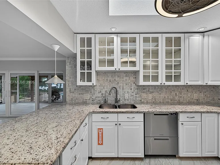 2801 Coral Shores Dr — Photo 44
