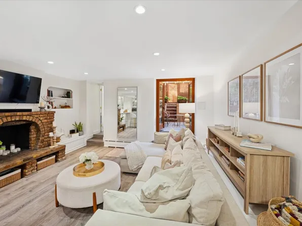 118 West 81st Street image 4 of 17