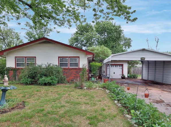 1217 W Casado St, Wichita, KS 67217