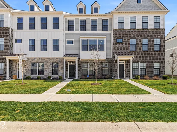 3267 Morab Dr, Zionsville, IN 46077