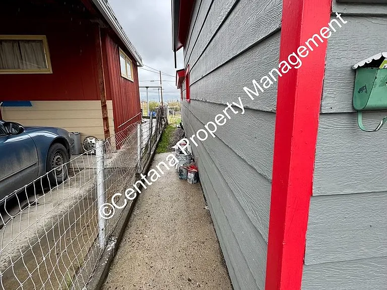 330 W Daly St — Photo 4