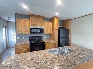 2500 Farm Bureau Rd #366, Manhattan, KS 66502