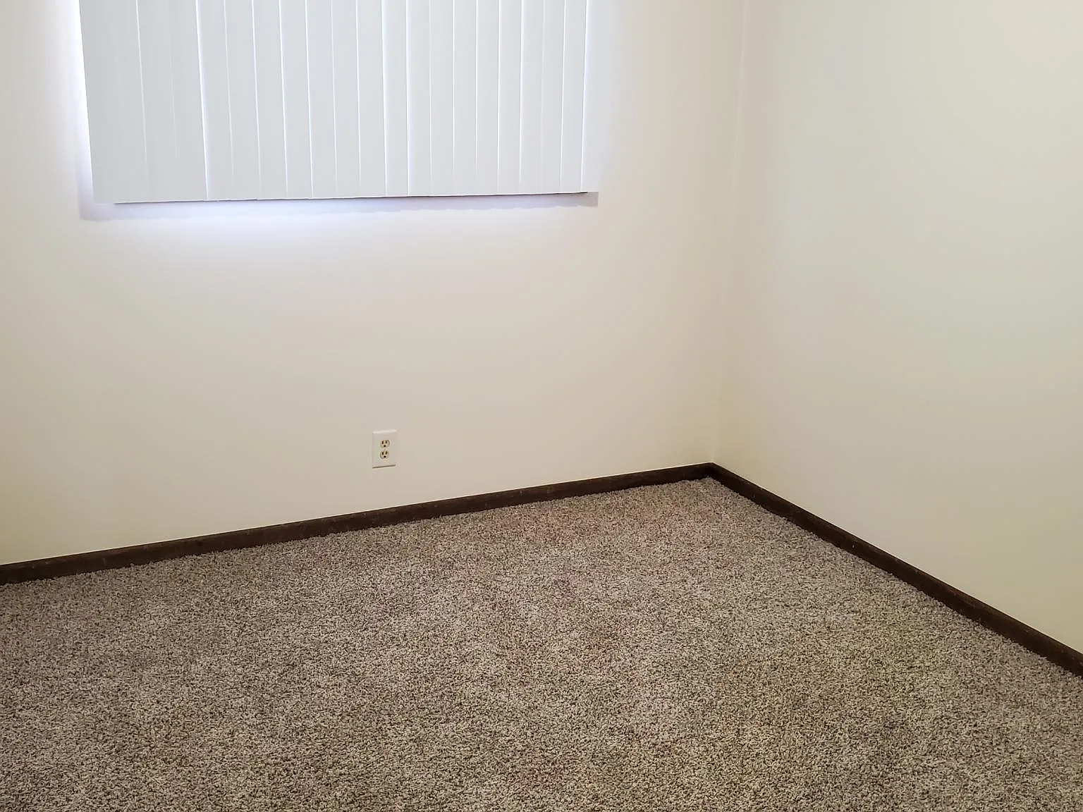 2 bed, 750 sqft, $760 — Photo 4