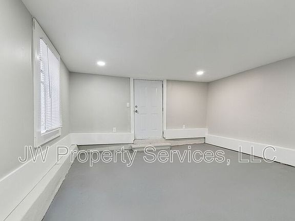 5th image of 2301 Peniston St Unit 3
