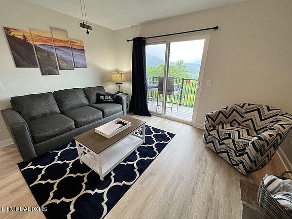 4th image of 3710 Weber Rd #104-E