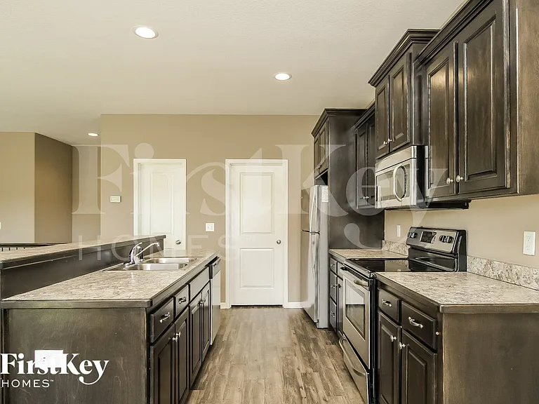 11105 Highview Rd — Photo 5