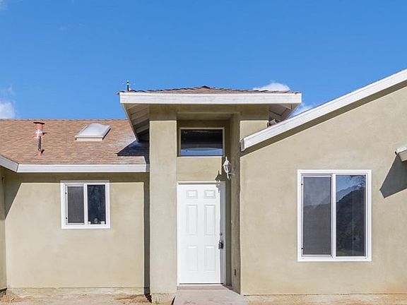 4th image of 24025 Acacia St