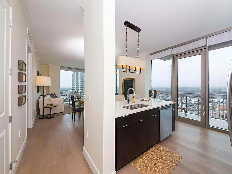 The Residence Buckhead Atlanta — Photo 47