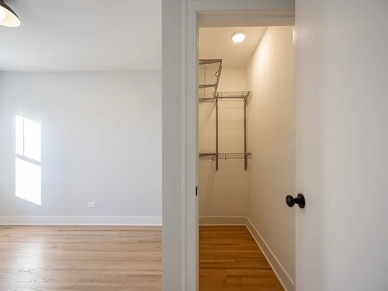 5657 N Talman Ave #2 — Photo 13