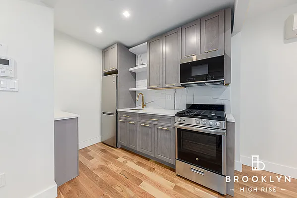 Rented by Brooklyn High Rise LLC | media 5