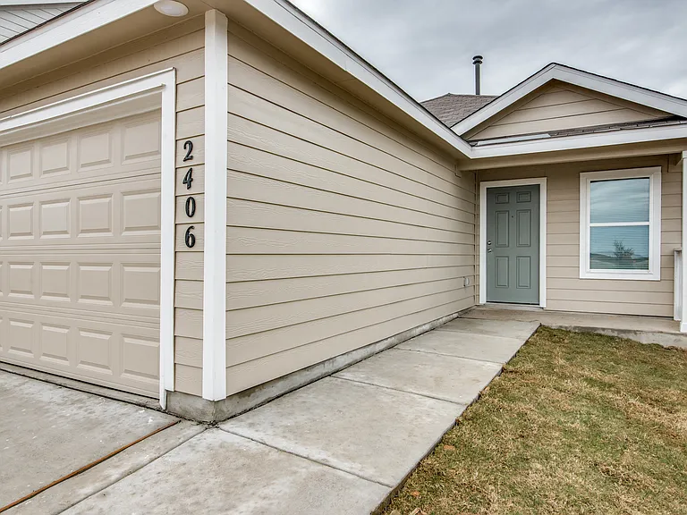 2406 Double Oak Dr — Photo 2