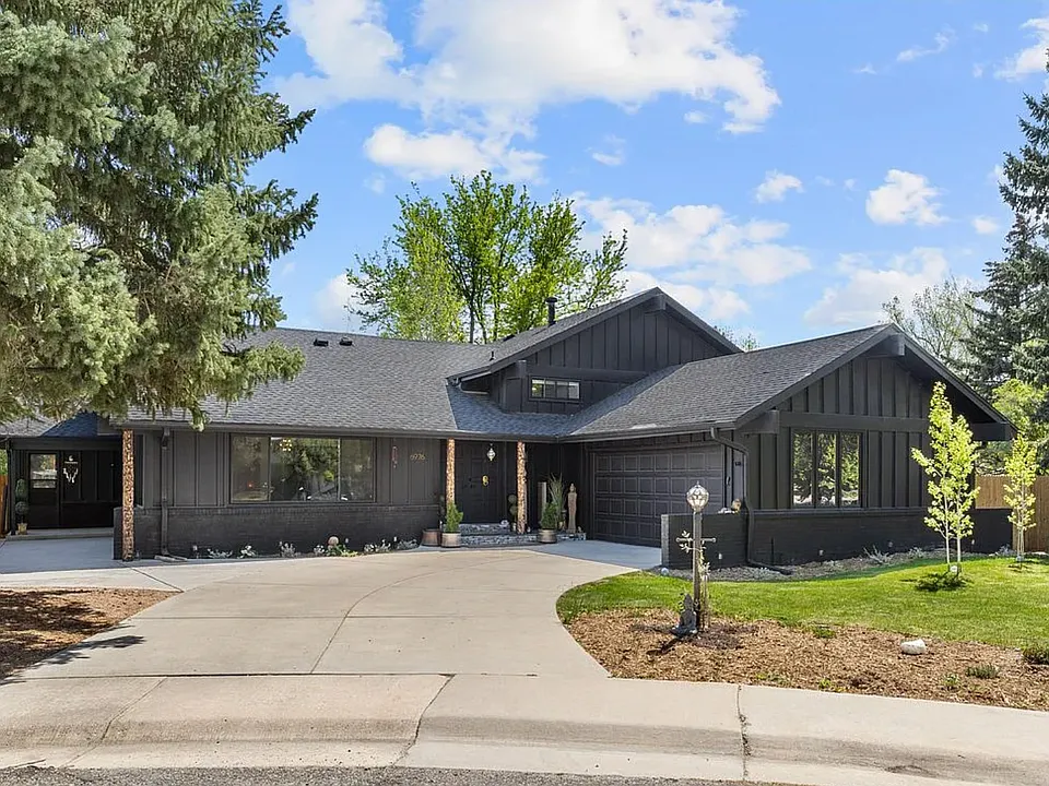 6976 Green Willow Ct