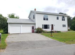10 Highland Rd, Jay, ME 04239