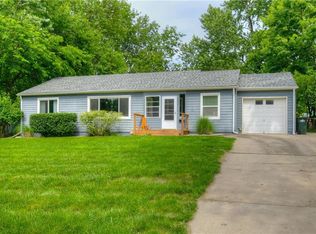 8422 W 86th St, Overland Park, KS 66212