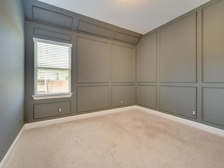 220 Oxbow Cv — Photo 31