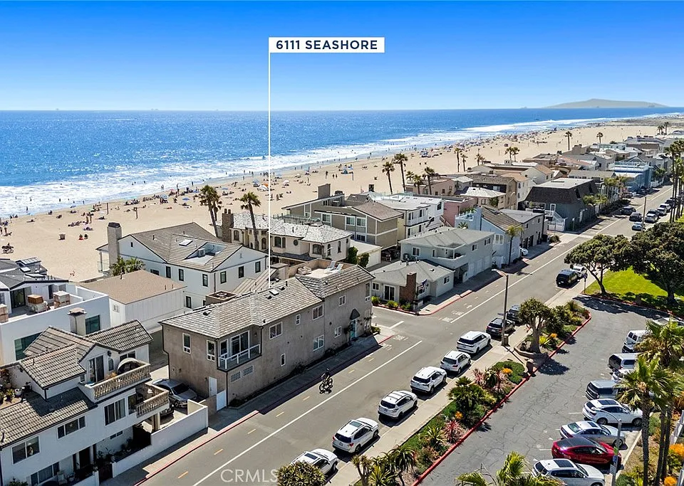 6111 Seashore Dr