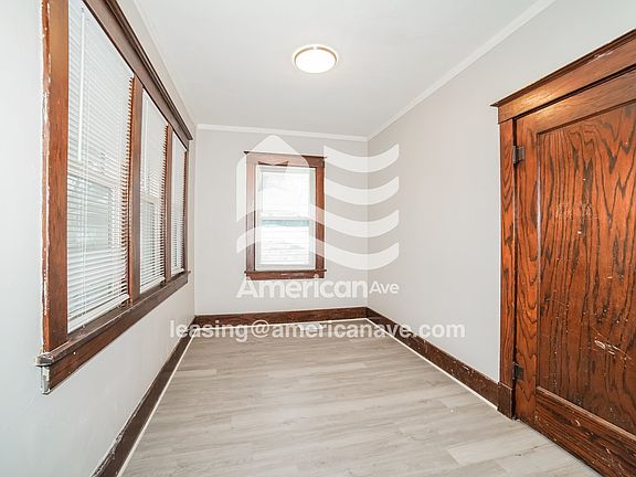 1762051_005_dining_room_13669580.jpg