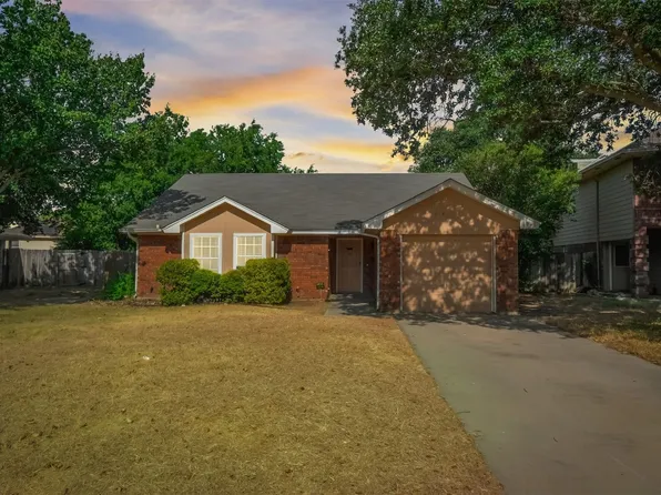 6429 Longmont Trl, Fort Worth, TX 76179