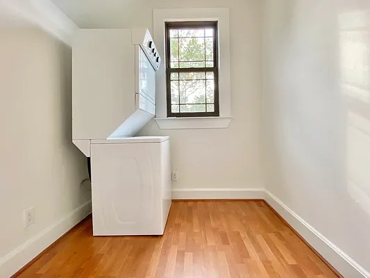 Rented by Capri Jet Realty Corp | media 12