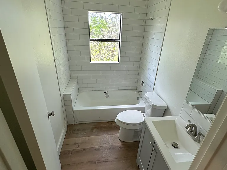 1633 Easy St — Photo 5