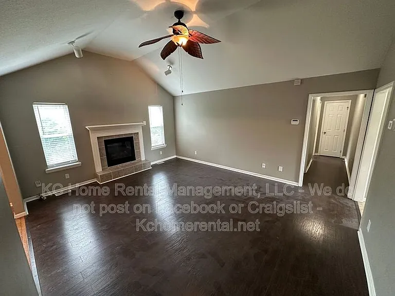 11314 N Lewis Ave — Photo 12