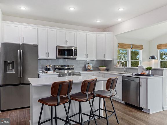 4th image of 161 Williamson Rd