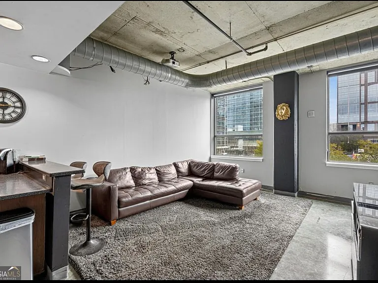 115 W Peachtree Pl NW #413 — Photo 9