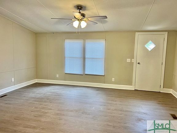 2nd image of 26 Sherwood Forest Drive SE