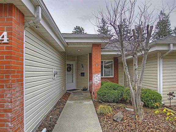 3rd image of 221 E Rockwood Blvd APT 14