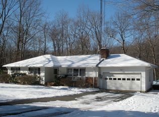 24 Forestdale Rd, Kinnelon, NJ 07405