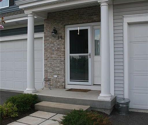 3rd image of 68 Bridlewood Ln Unit 68