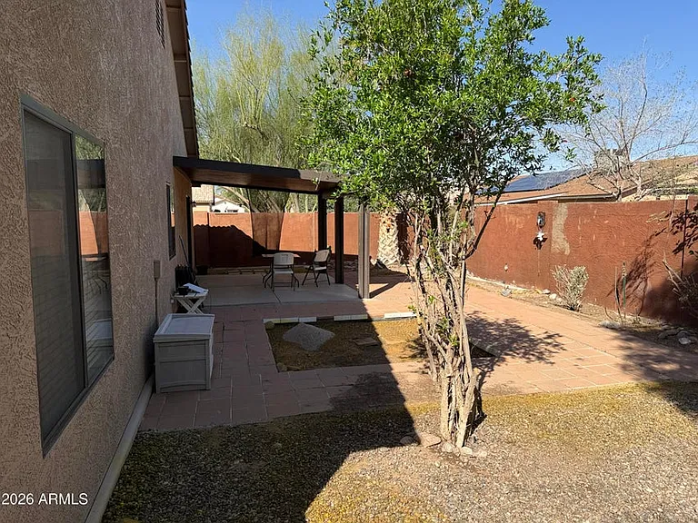 816 W Mid Way — Photo 19