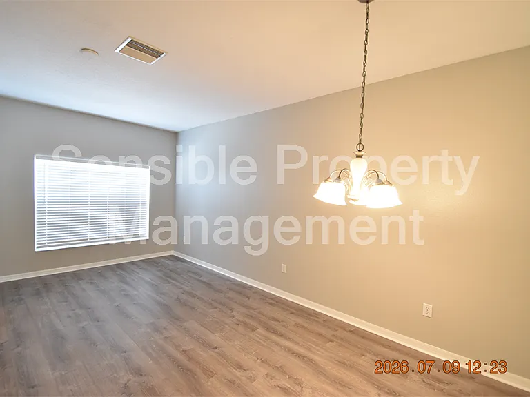 13121 Kings Crossing Dr — Photo 6