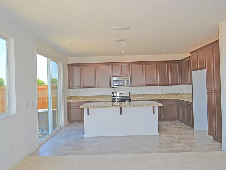 2602 Brookshire St — Photo 3