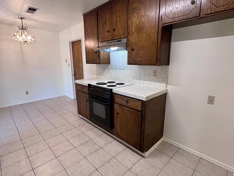 1322 Rose Ave — Photo 9
