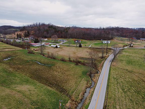 3rd image of 2481 Highway 3443
