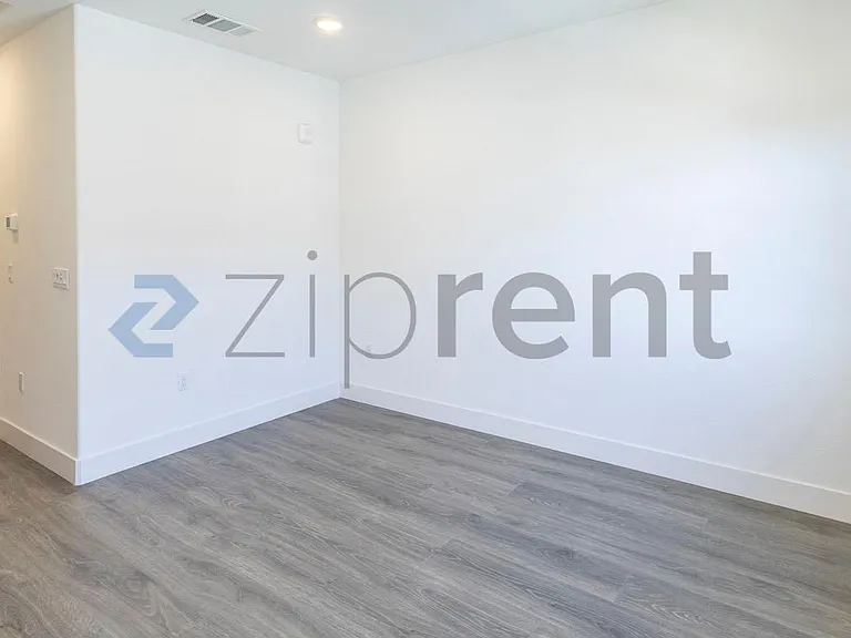 323 Alviso Ter — Photo 19