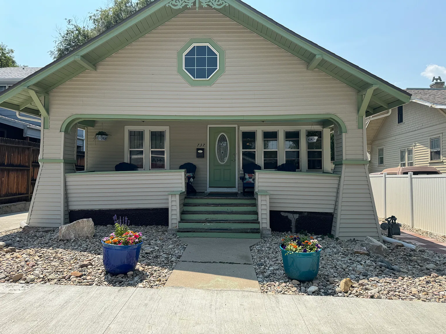 3 bed, 1800 sqft, $2,100 — Photo 1
