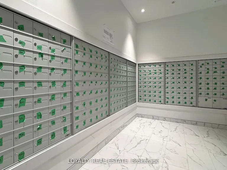 230 Simcoe St #2713 — Photo 34