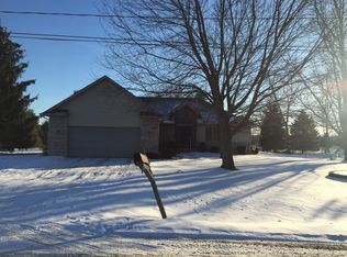 7371 Carpenter Rd, Flushing, MI 48433