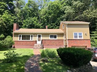 1366 Mammoth Rd, Dracut, MA 01826