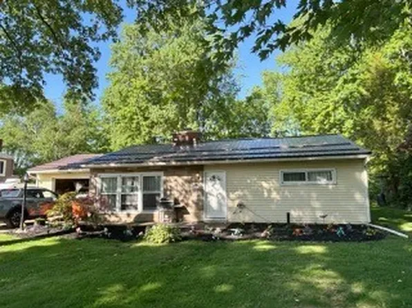 421 Dale Dr, Erie, PA 16511