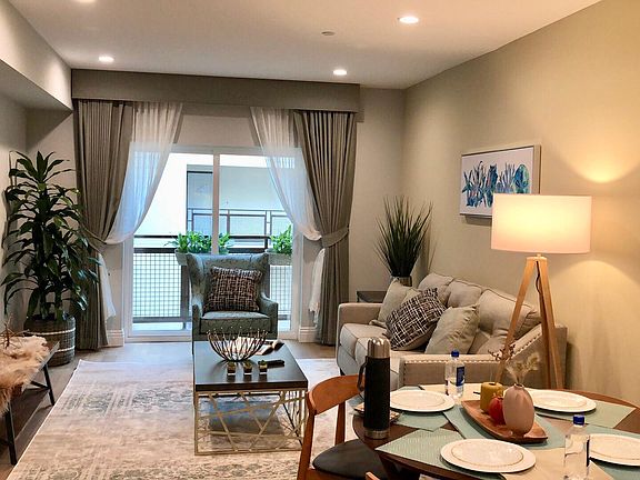 5th image of 2939 Leeward Ave #619