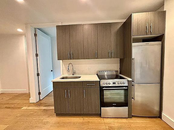 4th image of 236 N 11th St #1F
