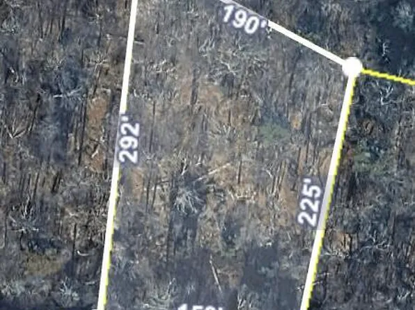 106 E Lilac Rd, Milford, PA 18337