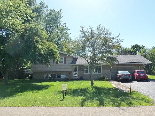 1st image of 19303 Raymond Dr