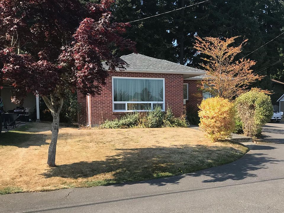 1st image of 924 Woodlawn Ave
